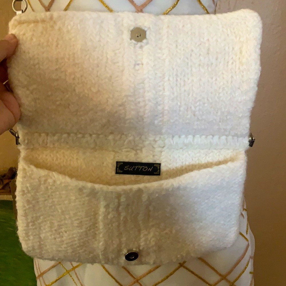 NWT Sutton Hand Made Felt Bag with Chain. - Picture 6 of 8